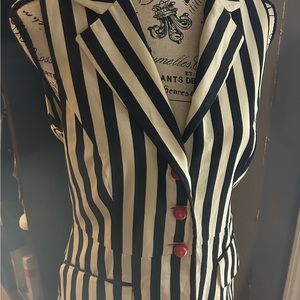 Women’s Moschino vest size usa 8